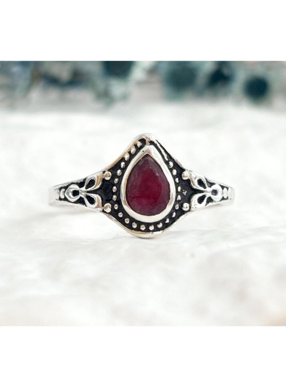 Garnet Gemstone Pear Cut Balinese Sterling Silver 925 Vintage Ring - sz 7.5